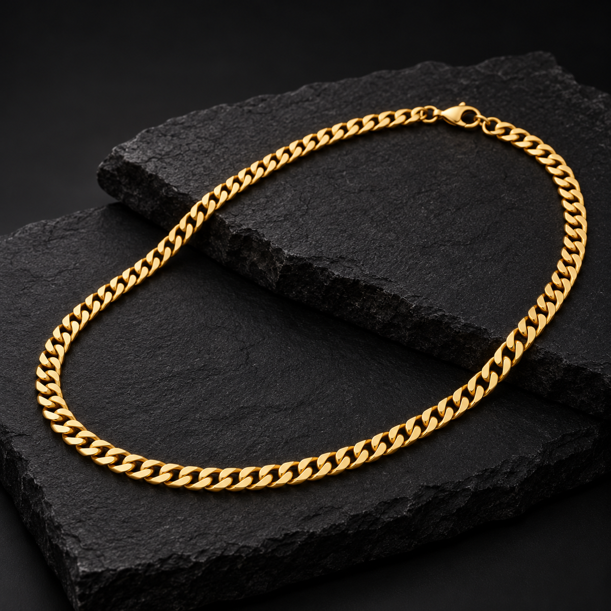 NORTHLINE Classic Curb gold-tone curb chain on layered black stone