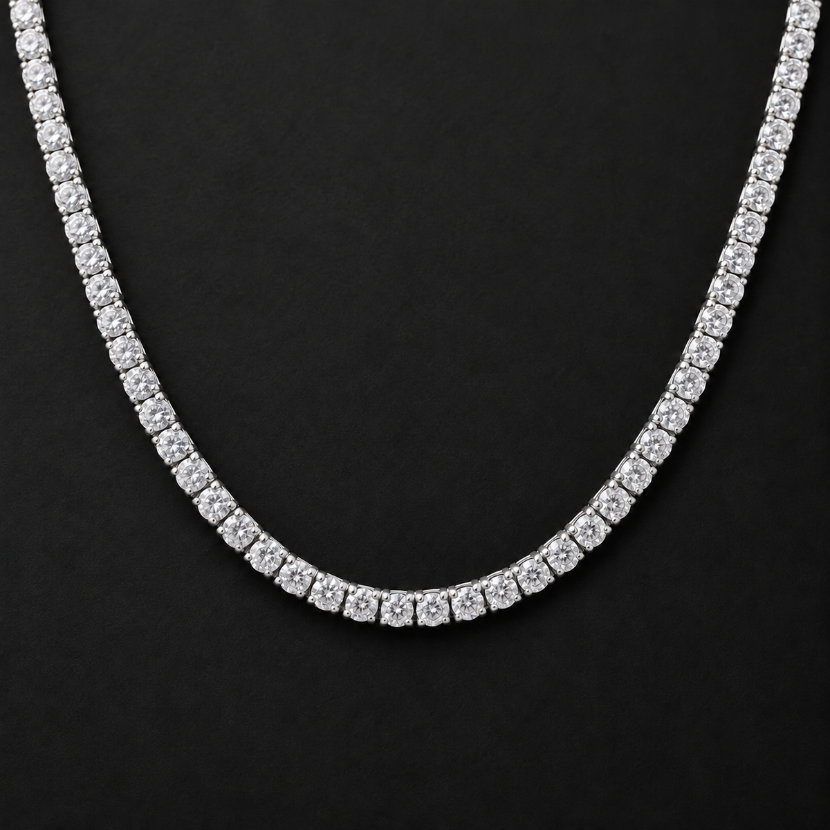 NORTHLINE Tennis Club silver-tone 3 mm single-row chain on black